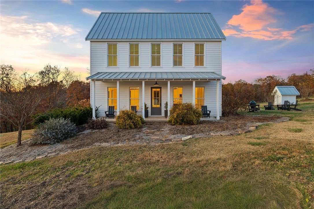 40.2 Acres of Land with Home for Sale in Siloam Springs, Arkansas