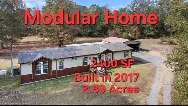 2.89 Acres of Residential Land with Home for Sale in Marshall, Texas