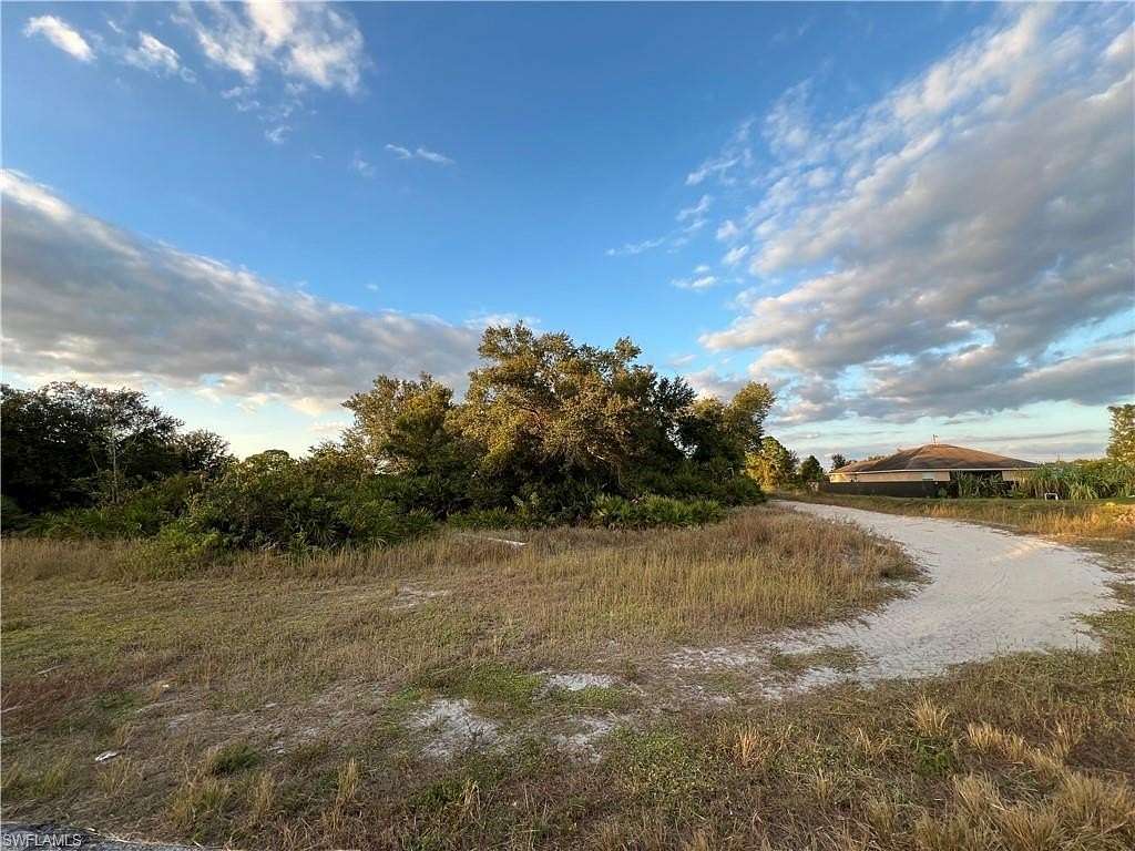 0.25 Acres of Residential Land for Sale in Lehigh Acres, Florida