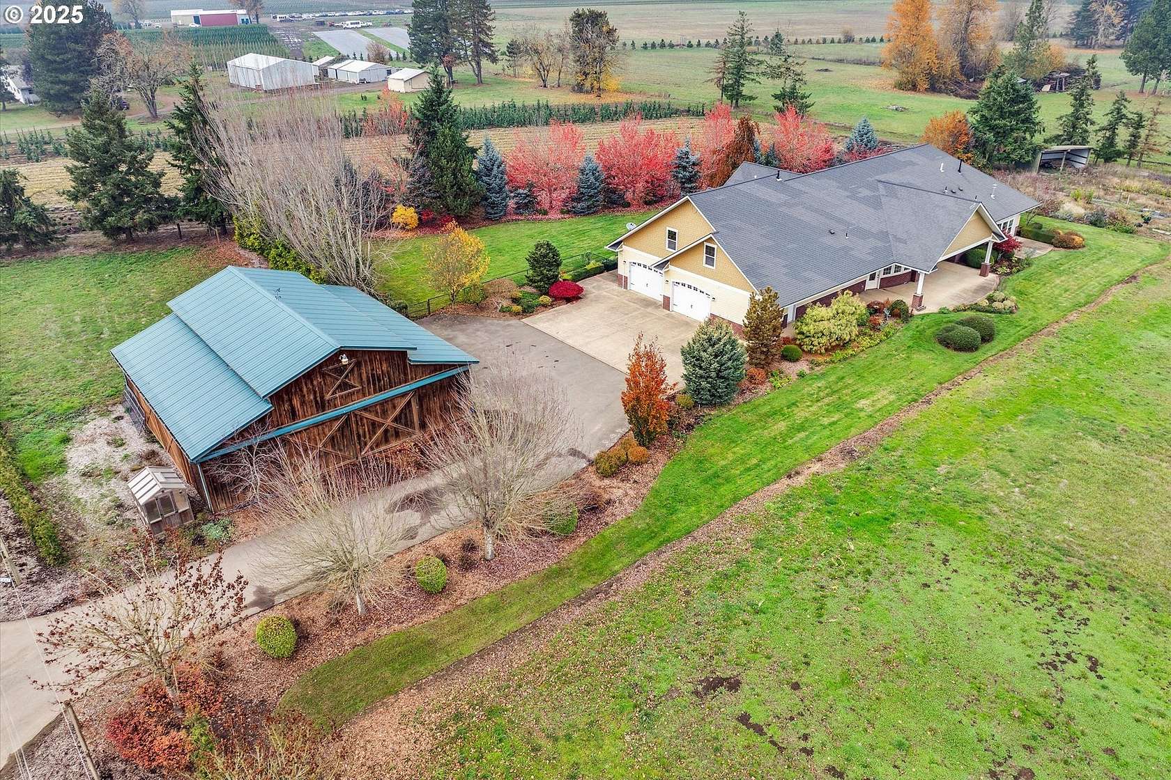 5.5 Acres of Land with Home for Sale in Woodburn, Oregon