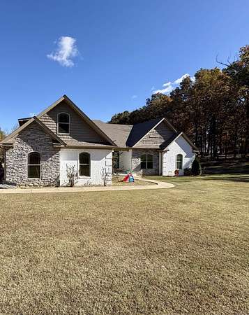 1.53 Acres of Residential Land with Home for Sale in Brookland, Arkansas