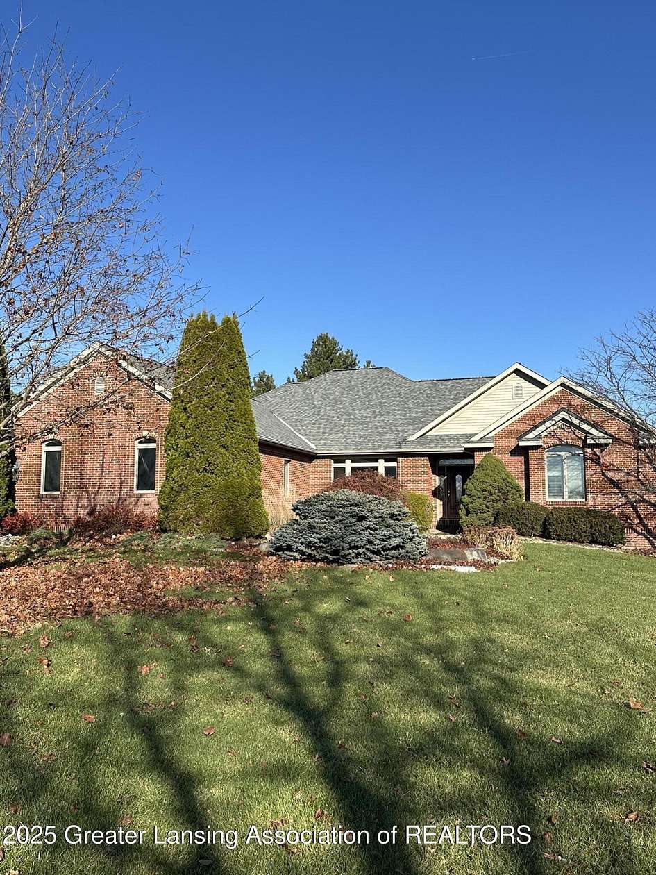 4.14 Acres of Residential Land with Home for Sale in Lansing, Michigan