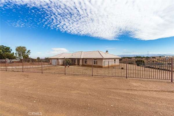 1.7 Acres of Residential Land with Home for Sale in Oak Hills, California