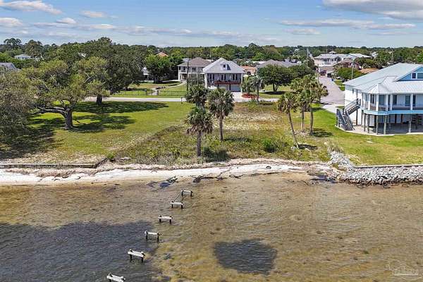 0.37 Acres of Residential Land for Sale in Gulf Breeze, Florida