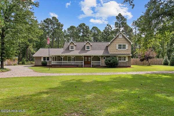 2.5 Acres of Residential Land with Home for Sale in Southern Pines, North Carolina