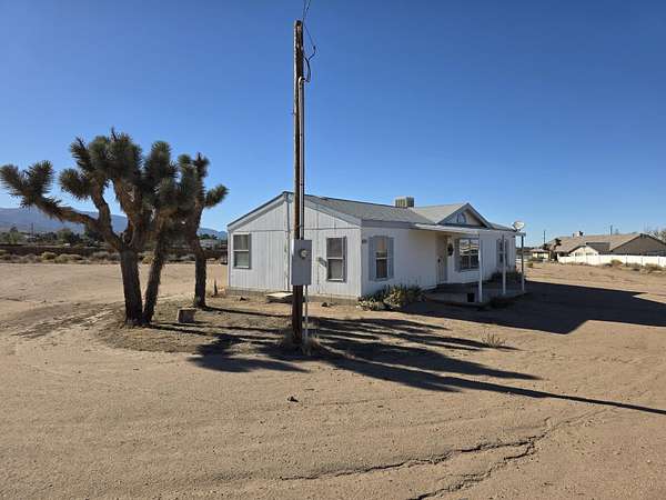 2 Acres of Residential Land with Home for Sale in Phelan, California