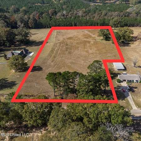 6.8 Acres of Residential Land for Sale in Mendenhall, Mississippi