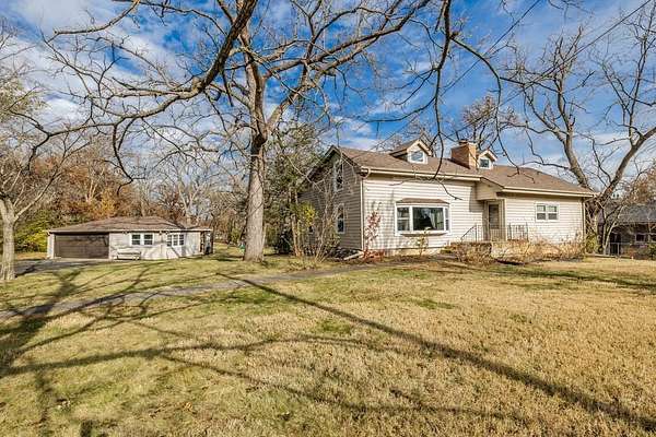 1.78 Acres of Residential Land with Home for Sale in Palos Park, Illinois