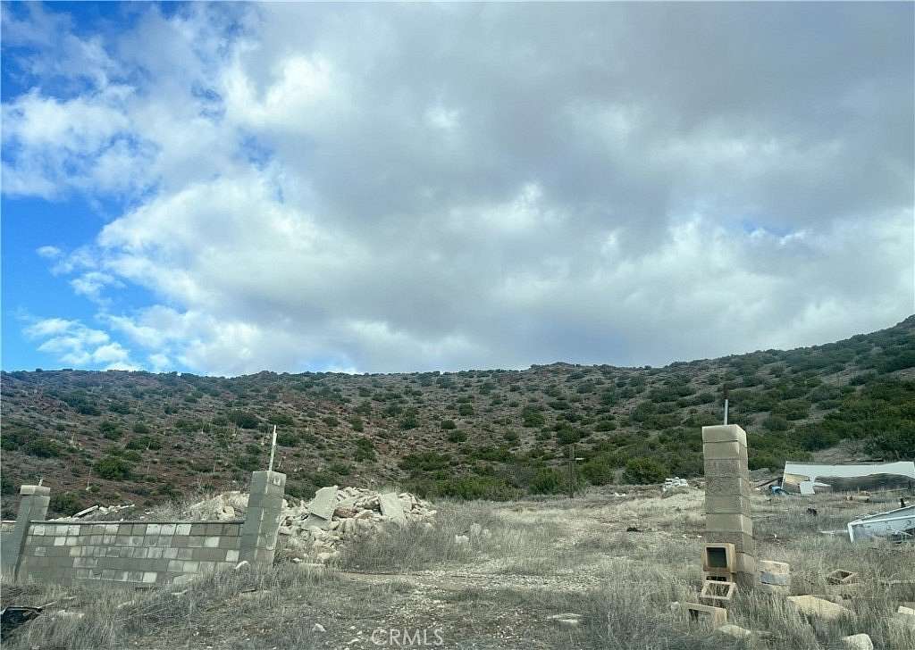 41.5 Acres of Land for Sale in Acton, California