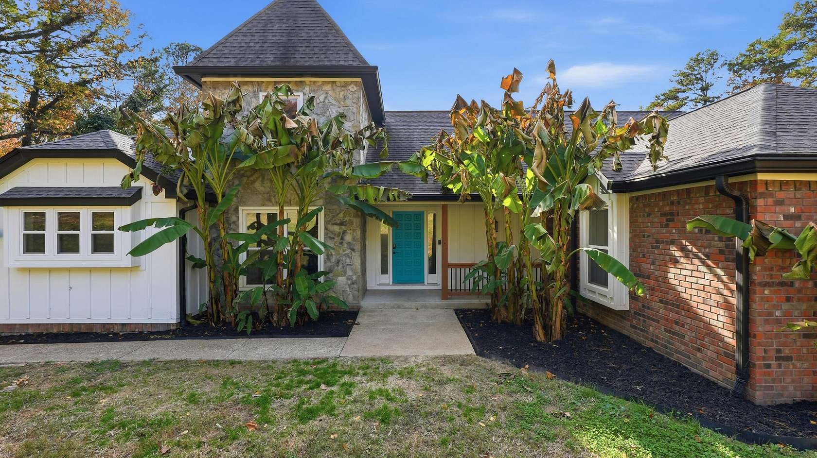 2.35 Acres of Residential Land with Home for Sale in Chattanooga, Tennessee