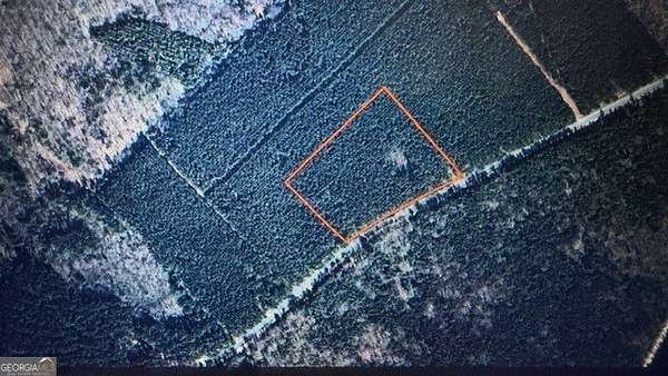 6 Acres of Residential Land for Sale in Eastman, Georgia