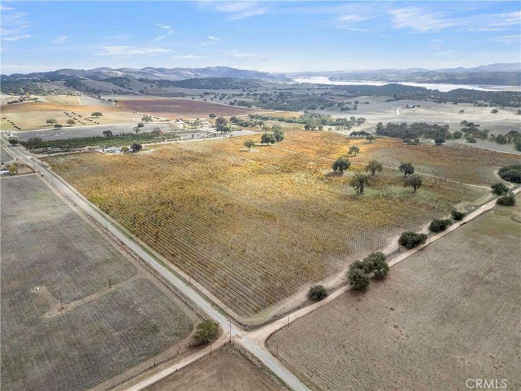 93 Acres of Land with Home for Sale in Lockwood, California