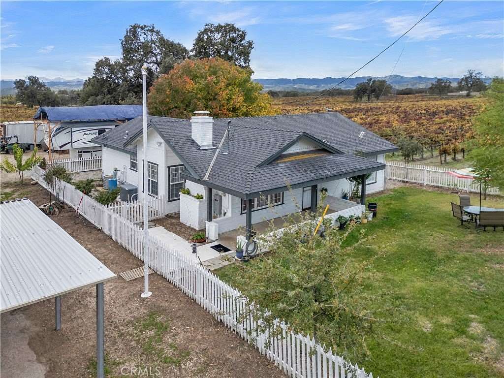 93 Acres of Land with Home for Sale in Lockwood, California