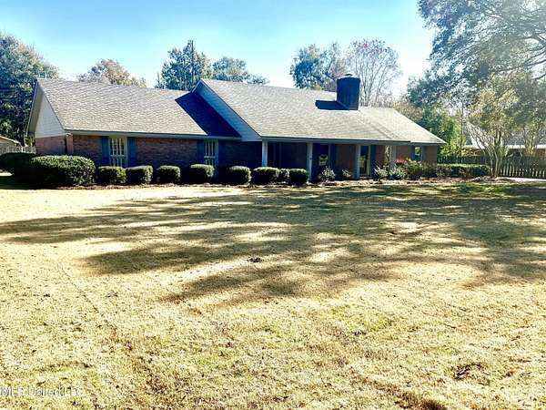 2 Acres of Residential Land with Home for Sale in Belzoni, Mississippi
