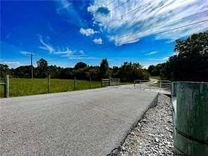 180 Acres of Agricultural & Residential Land for Sale in Mount Pleasant, Arkansas