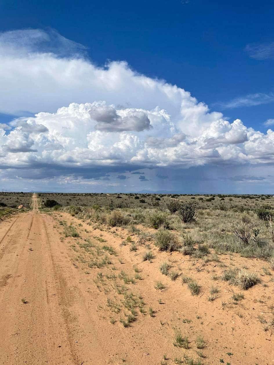 1 Acre of Residential Land for Sale in Rio Rancho, New Mexico