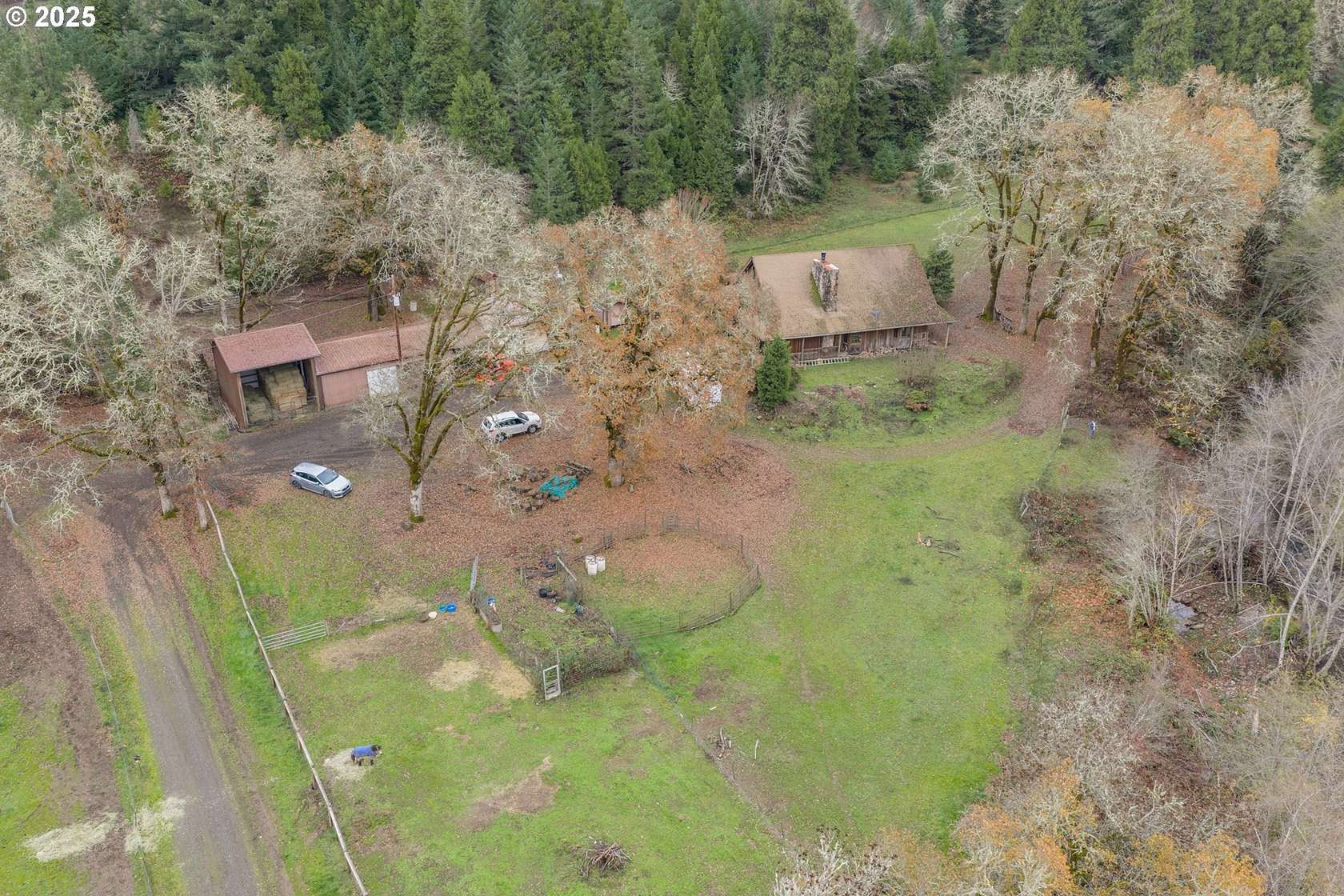 29.8 Acres of Land with Home for Sale in Winston, Oregon