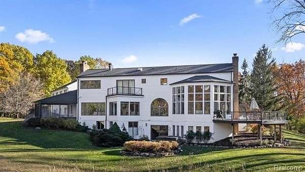 6.43 Acres of Residential Land with Home for Sale in West Bloomfield, Michigan