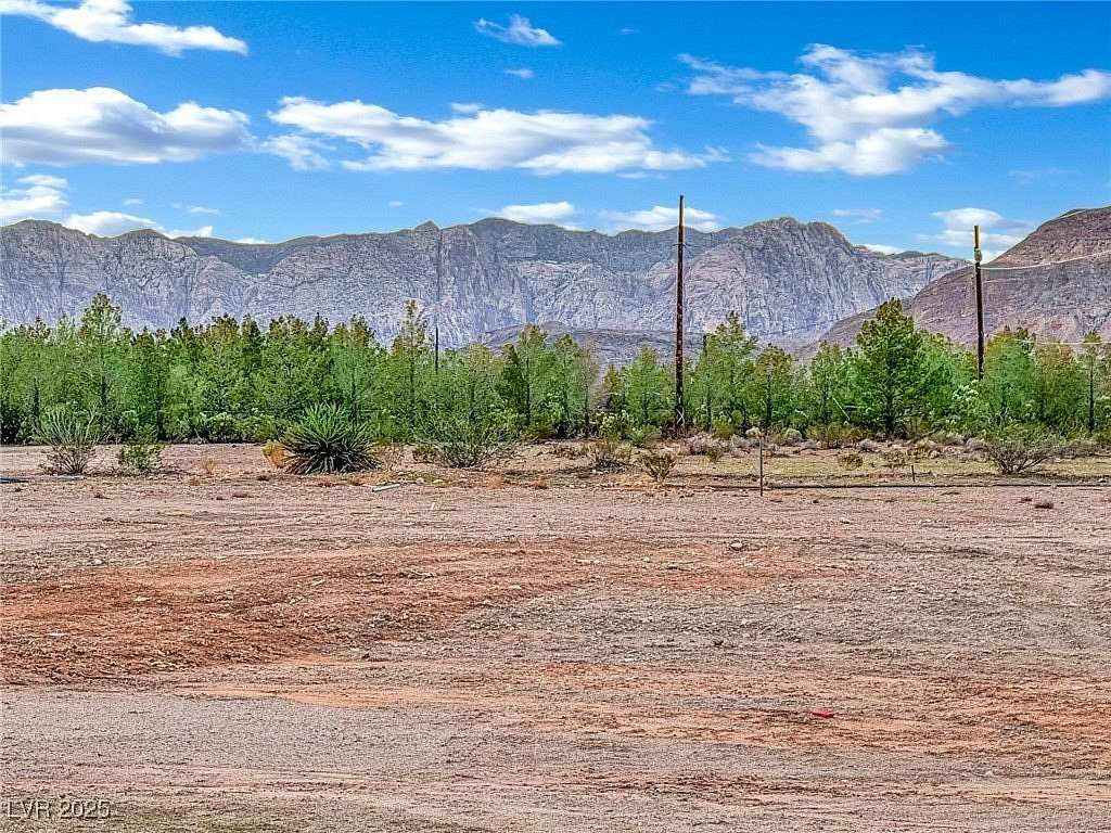 4.29 Acres of Residential Land with Home for Sale in Las Vegas, Nevada
