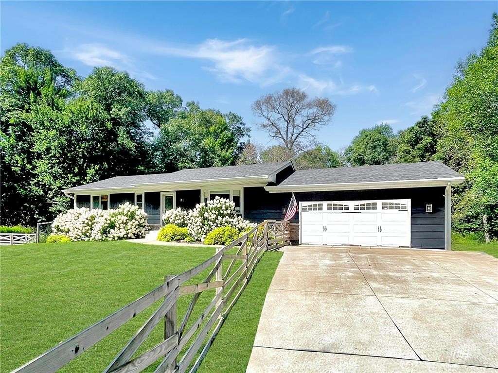 6.46 Acres of Residential Land with Home for Sale in Linwood Township, Minnesota