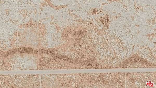 2.5 Acres of Land for Sale in Rosamond, California