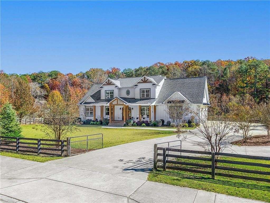 3.1 Acres of Residential Land with Home for Sale in Johns Creek, Georgia
