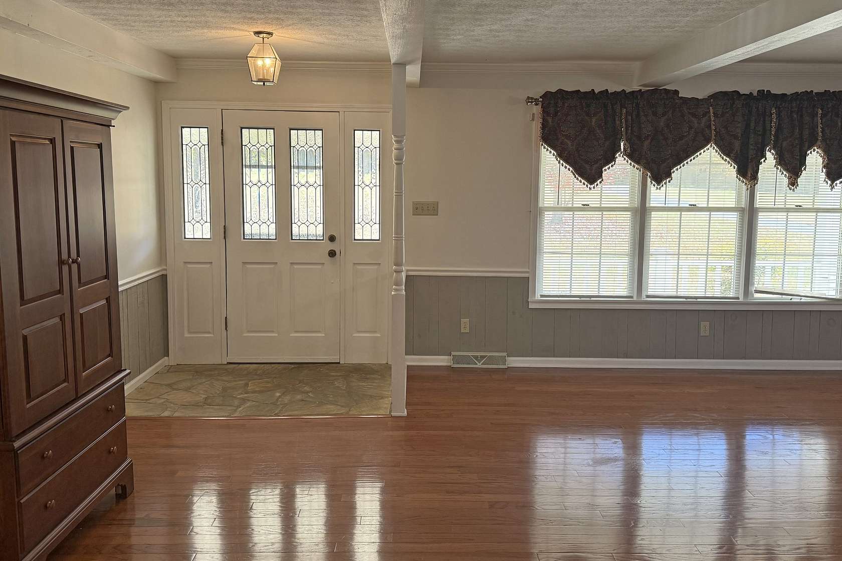 7.35 Acres of Residential Land with Home for Sale in Scottsville, Kentucky