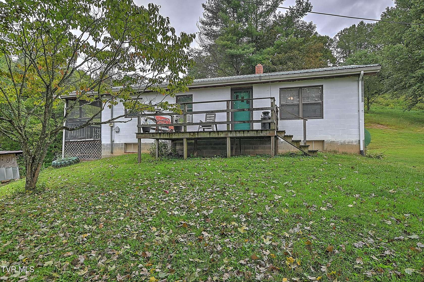 19 Acres of Land with Home for Sale in Abingdon, Virginia