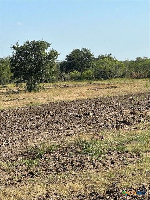 5.63 Acres of Residential Land for Sale in Stockdale, Texas