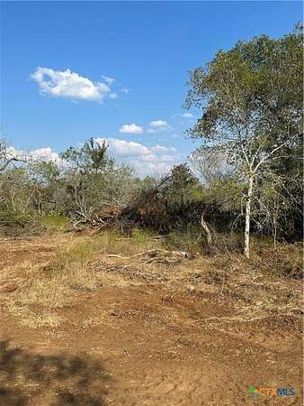 5.63 Acres of Residential Land for Sale in Stockdale, Texas
