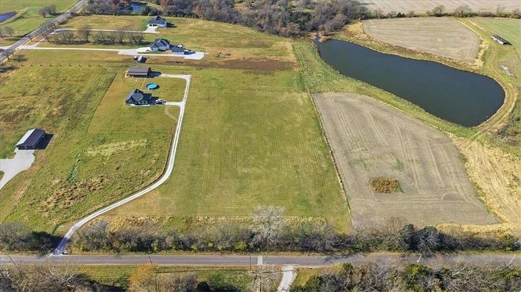 5 Acres of Residential Land for Sale in Lake Lotawana, Missouri