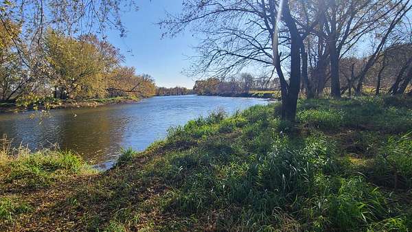 197 Acres of Recreational Land & Farm for Auction in Marble Rock, Iowa