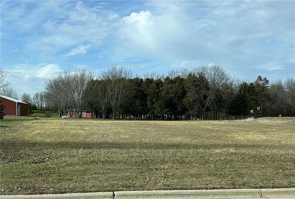 1.17 Acres of Land for Sale in Albert Lea, Minnesota