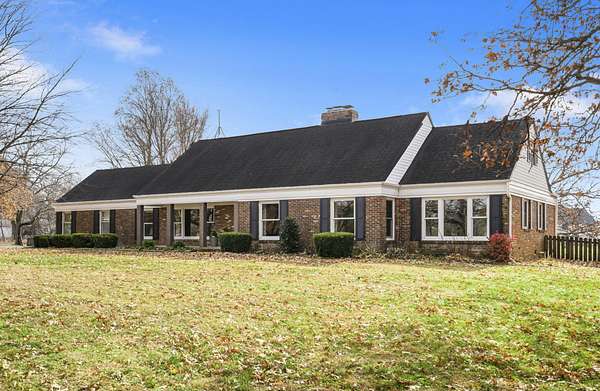 5 Acres of Land with Home for Sale in Springfield, Missouri