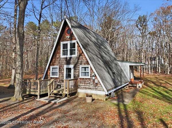 1.73 Acres of Residential Land with Home for Sale in Effort, Pennsylvania