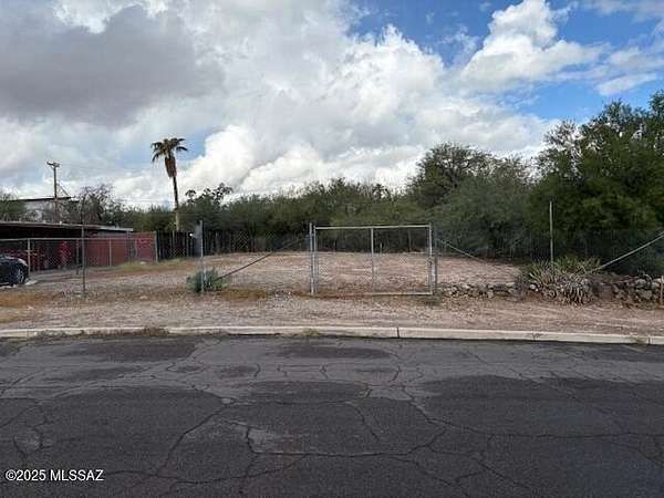0.12 Acres of Residential Land for Sale in Tucson, Arizona