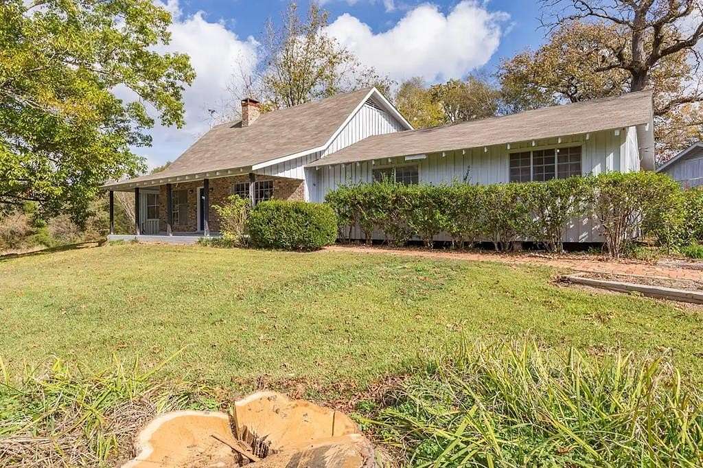 30.4 Acres of Land with Home for Sale in Shelbyville, Texas