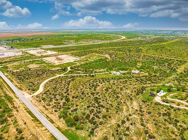 34 Acres of Recreational & Residential Land for Sale in Big Spring, Texas