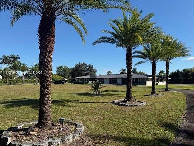 2.25 Acres of Residential Land with Home for Lease in Homestead, Florida