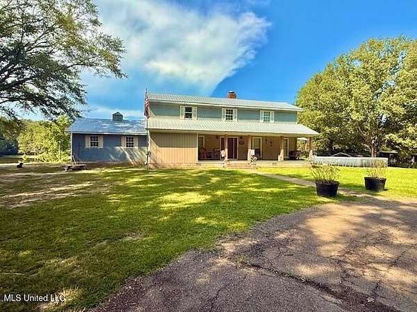 13.9 Acres of Recreational Land with Home for Sale in Wesson, Mississippi