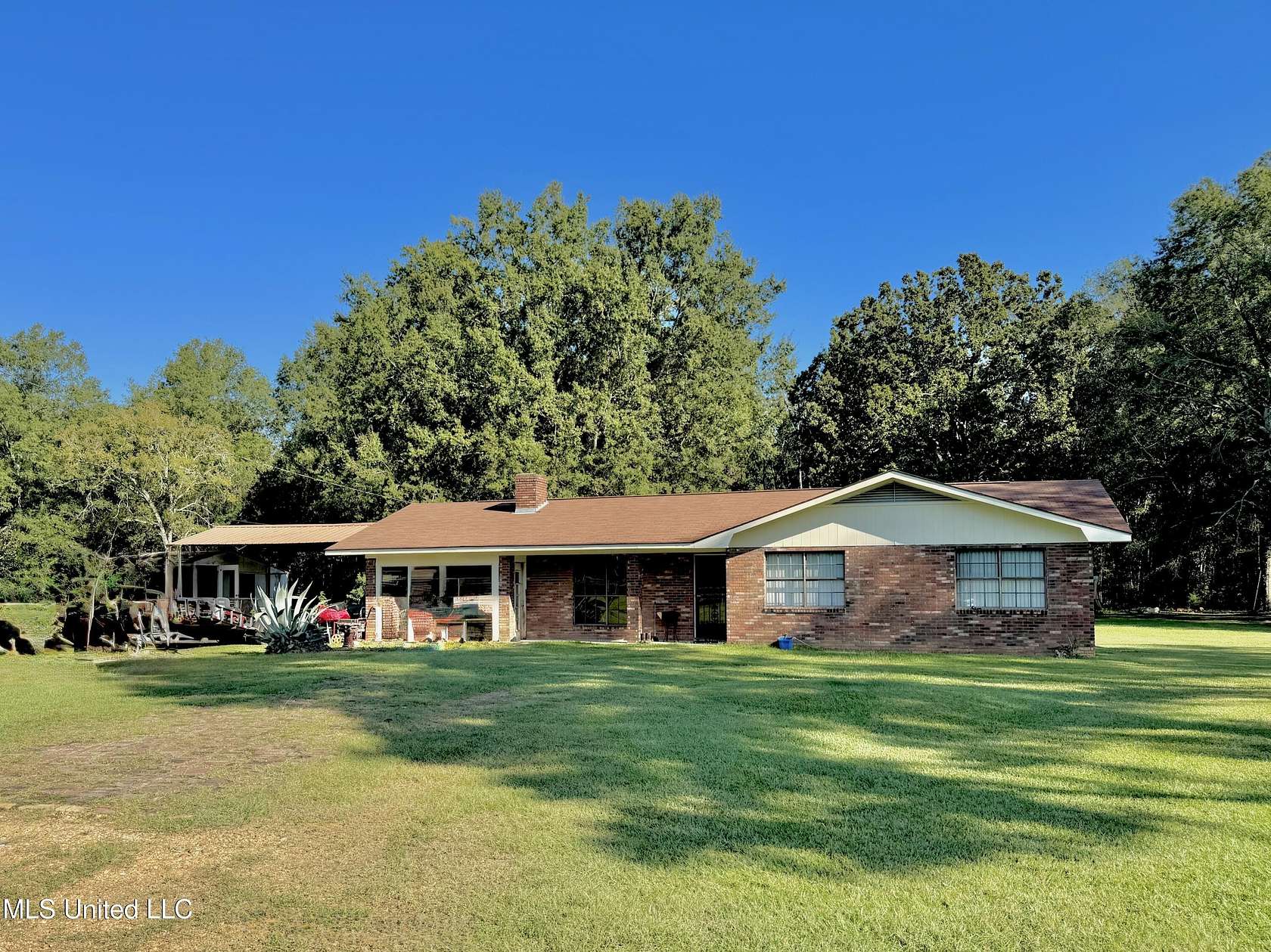 6.54 Acres of Residential Land with Home for Sale in Brookhaven, Mississippi