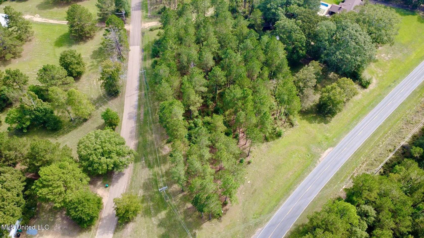2.5 Acres of Residential Land for Sale in Brookhaven, Mississippi