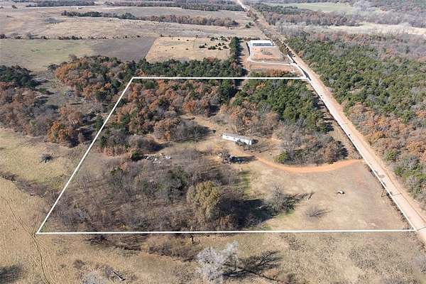 10 Acres of Residential Land with Home for Sale in Hinton, Oklahoma