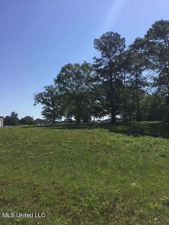 1.33 Acres of Commercial Land for Sale in Poplarville, Mississippi