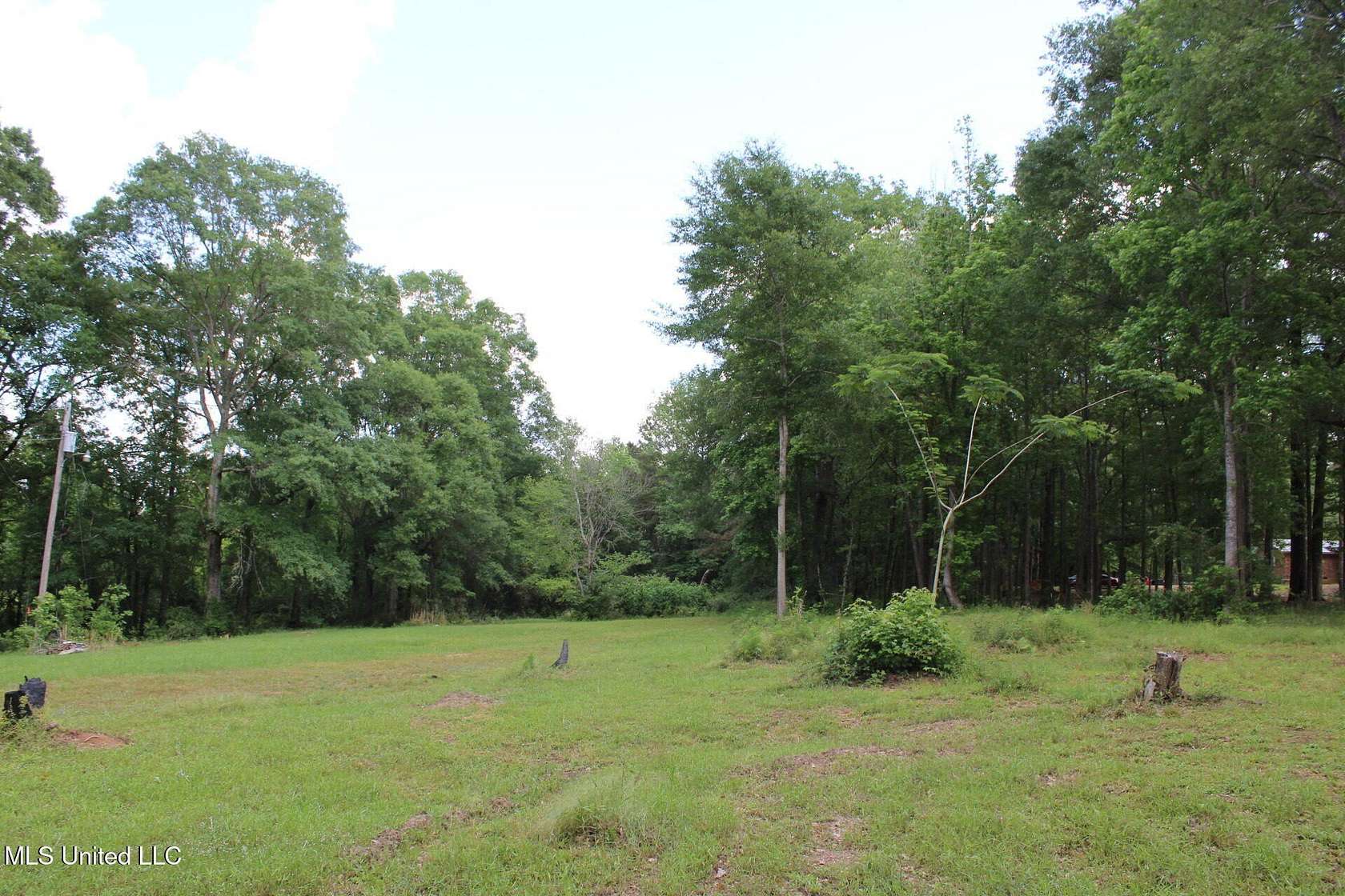 5 Acres of Residential Land for Sale in McComb, Mississippi