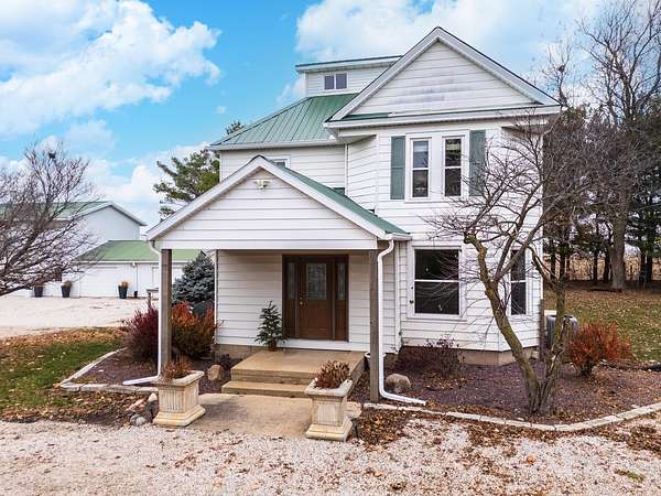 1.6 Acres of Residential Land with Home for Sale in Bloomington, Illinois