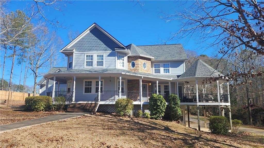 3.56 Acres of Land with Home for Sale in Dallas, Georgia