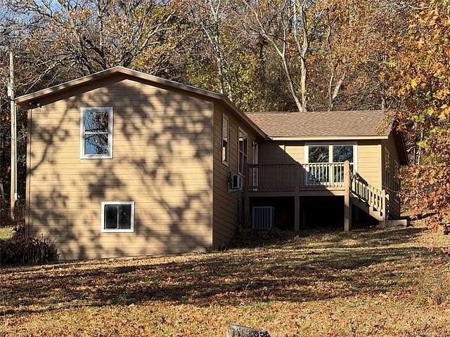 5 Acres of Residential Land with Home for Sale in Fort Gibson, Oklahoma