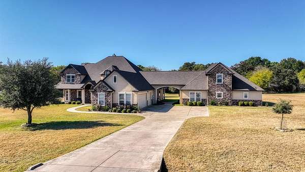 2.58 Acres of Residential Land with Home for Sale in Azle, Texas