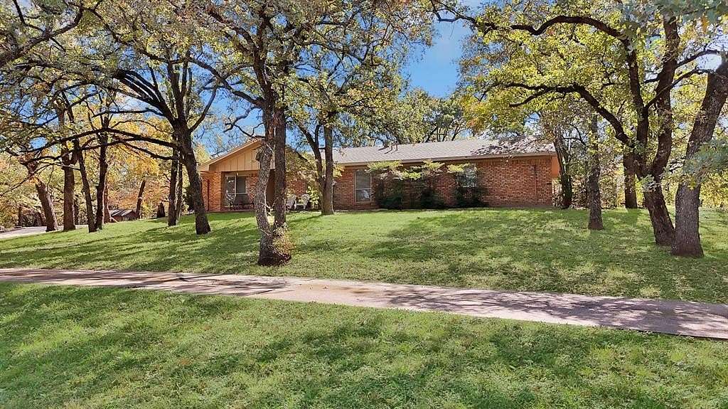 8.3 Acres of Land with Home for Sale in Arlington, Texas